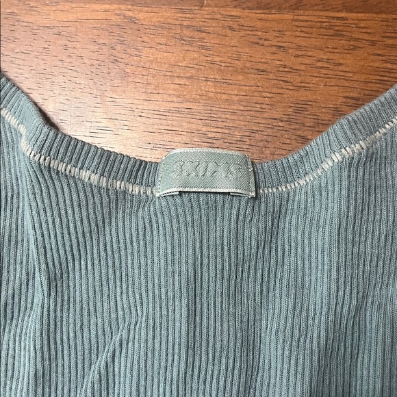 Skims Rib Tank Sz Small - Picture 5 of 6